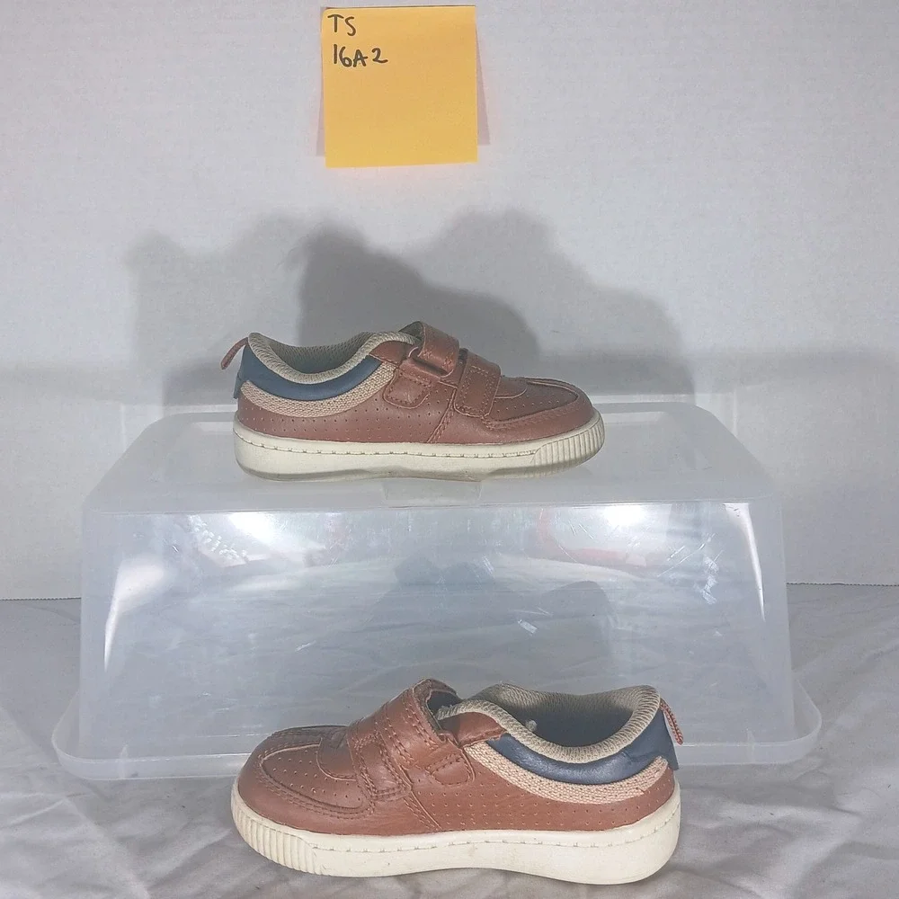 Carters Toddler Boys Brown Leather Hook and Loop Sneakers Size‎ 7